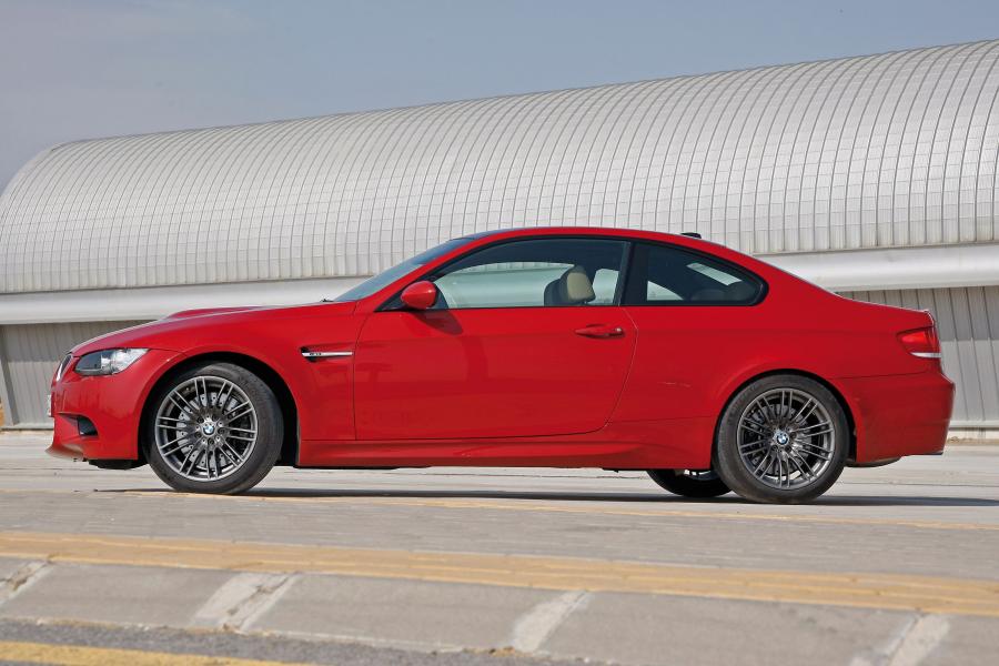  BMW M3 2009 года  (фото 14 из 38)
